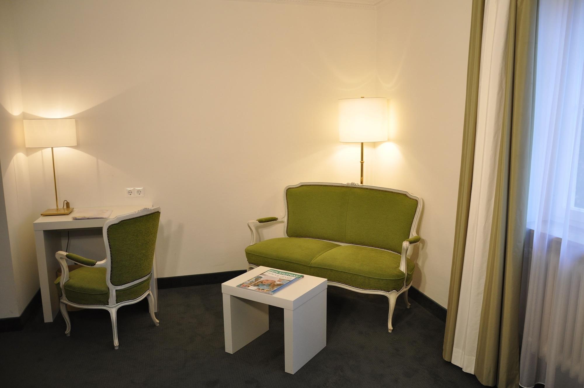 Relexa Waldhotel Schatten Stuttgart Eksteriør billede