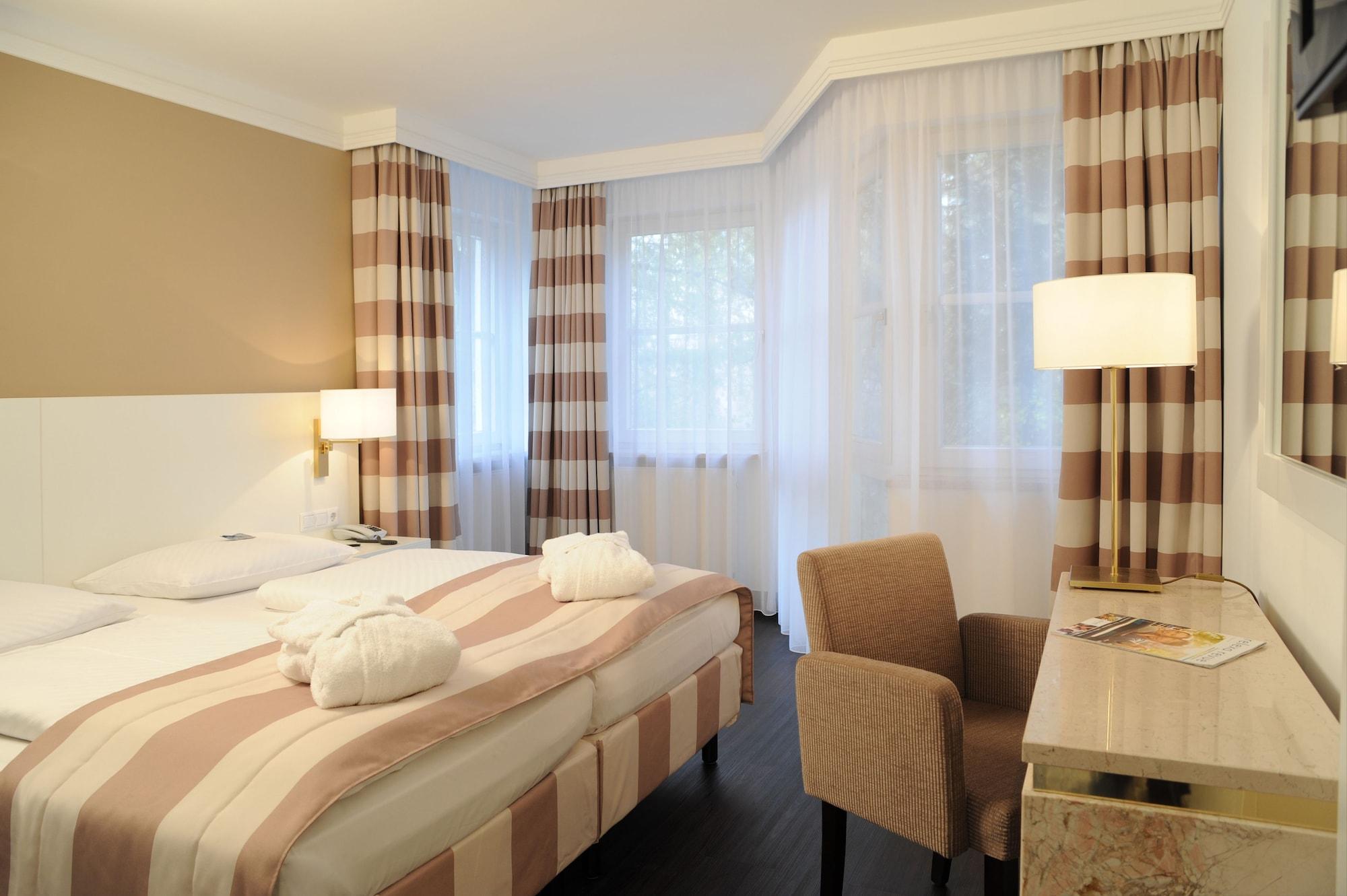 Relexa Waldhotel Schatten Stuttgart Eksteriør billede
