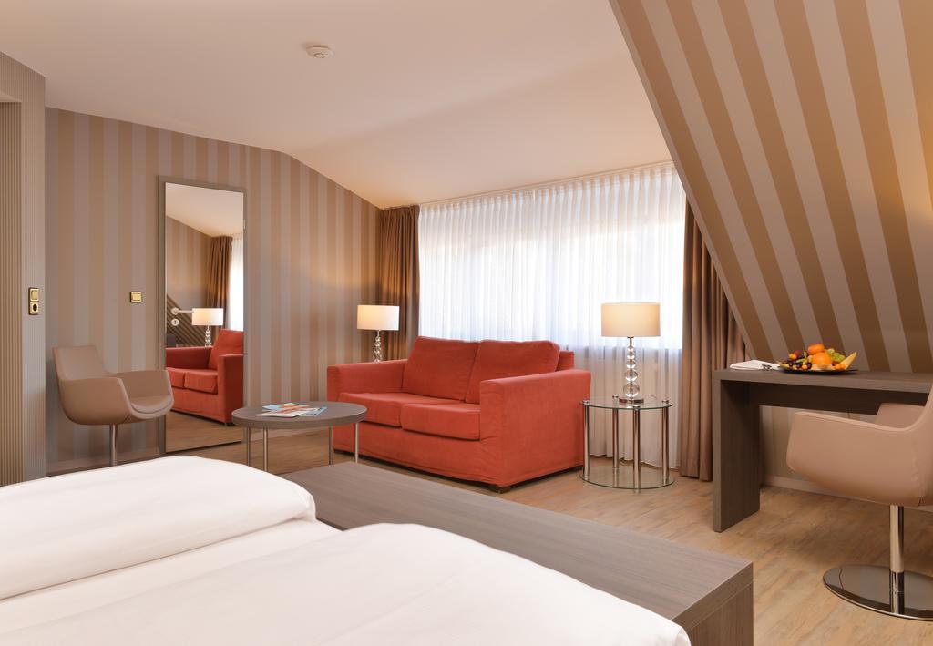Relexa Waldhotel Schatten Stuttgart Eksteriør billede